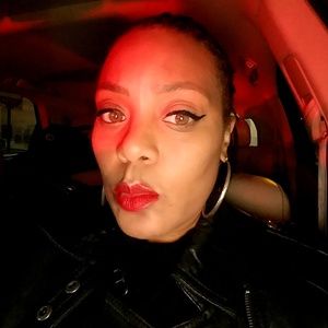 Meet your Posher, Lashaya